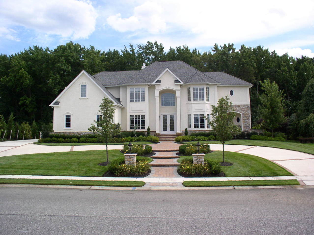 Trad house 278x956